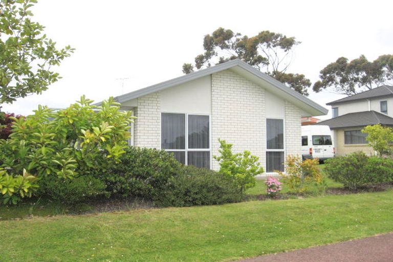 Photo of property in 42 Sunhill Road, Sunnyvale, Auckland, 0612