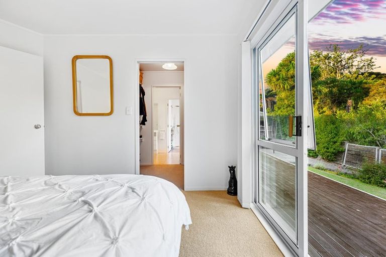 Photo of property in 24 Milan Drive, Glen Eden, Auckland, 0602