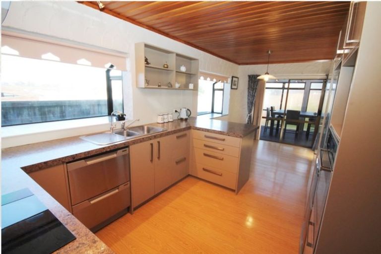 Photo of property in 563 Weymouth Road, Weymouth, Auckland, 2103