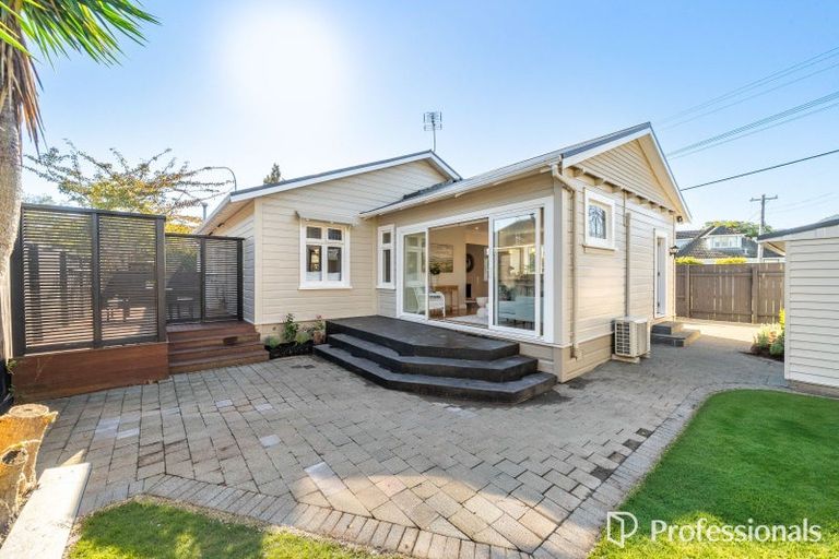 Photo of property in 120 Knights Road, Hutt Central, Lower Hutt, 5010
