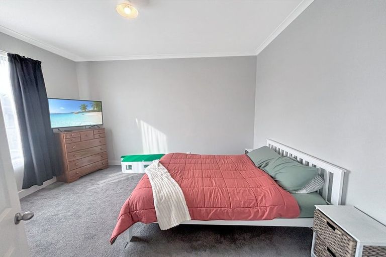 Photo of property in 68 Allardice Street, Dannevirke, 4930