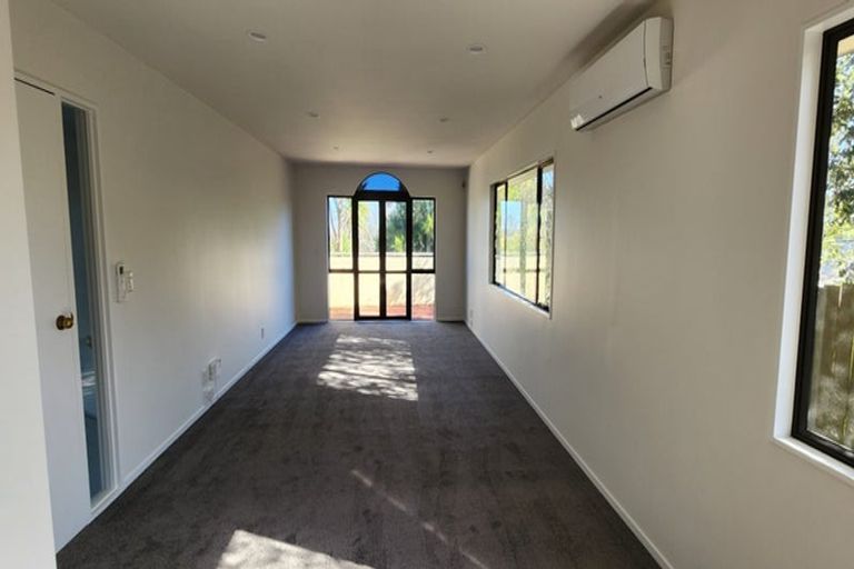 Photo of property in 2/3a Richards Avenue, Forrest Hill, Auckland, 0620