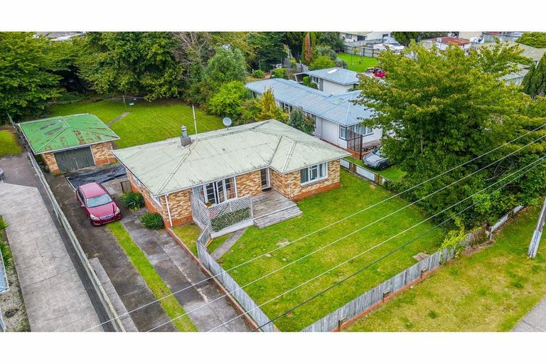 Photo of property in 8 Fairview Road, Western Heights, Rotorua, 3015