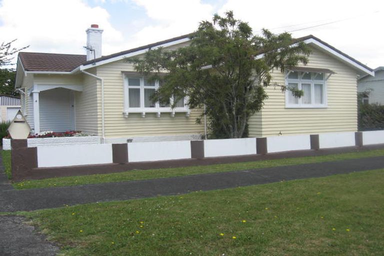 Photo of property in 4 Bute Place, Aramoho, Whanganui, 4500
