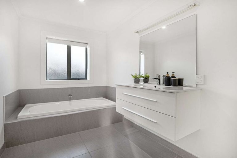 Photo of property in 32 Stanford Way, Rolleston, 7615