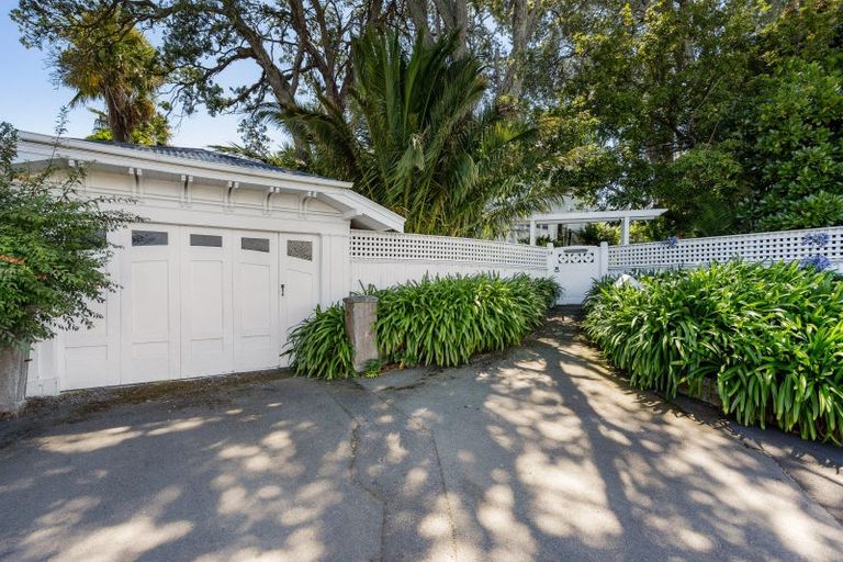 Photo of property in 14 Elizabeth Road, Bluff Hill, Napier, 4110