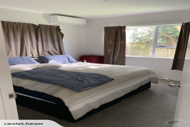 Photo of property in 2/30 Norwood Road, Bayswater, Auckland, 0622