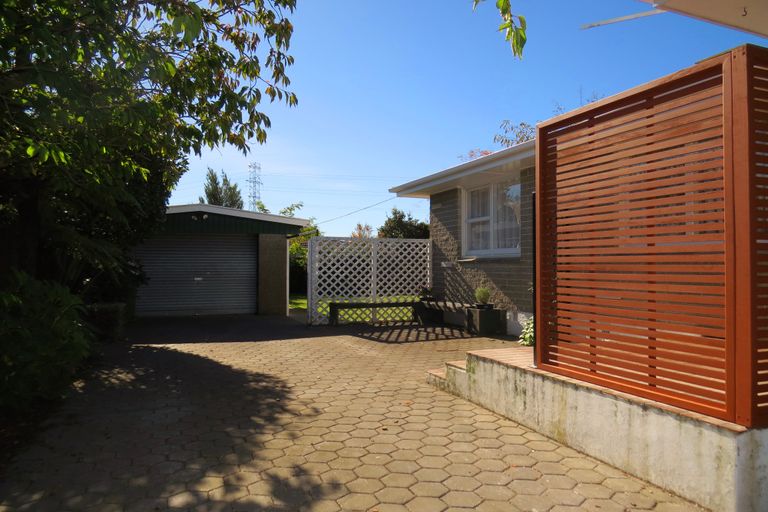 Photo of property in 26 Denise Crescent, Hornby, Christchurch, 8042