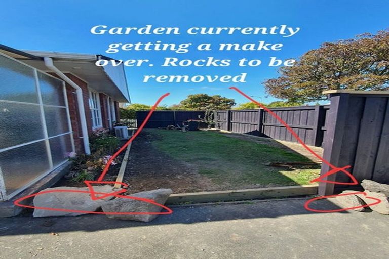 Photo of property in 2/42 Raxworthy Street, Ilam, Christchurch, 8041