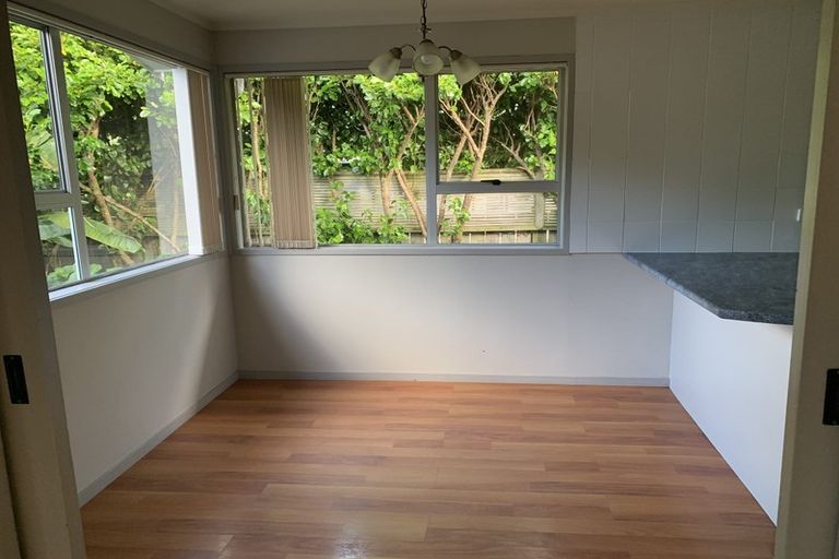 Photo of property in 42 Tabitha Crescent, Henderson, Auckland, 0612