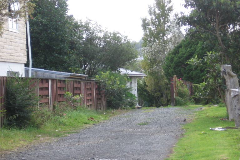 Photo of property in 15 Crocombe Crescent, Beach Haven, Auckland, 0626