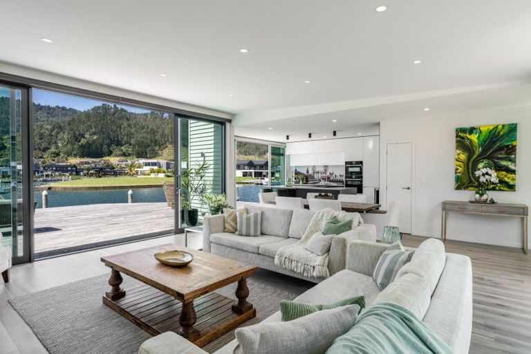 Photo of property in 148 Motu Hei, Pauanui, Hikuai, 3579