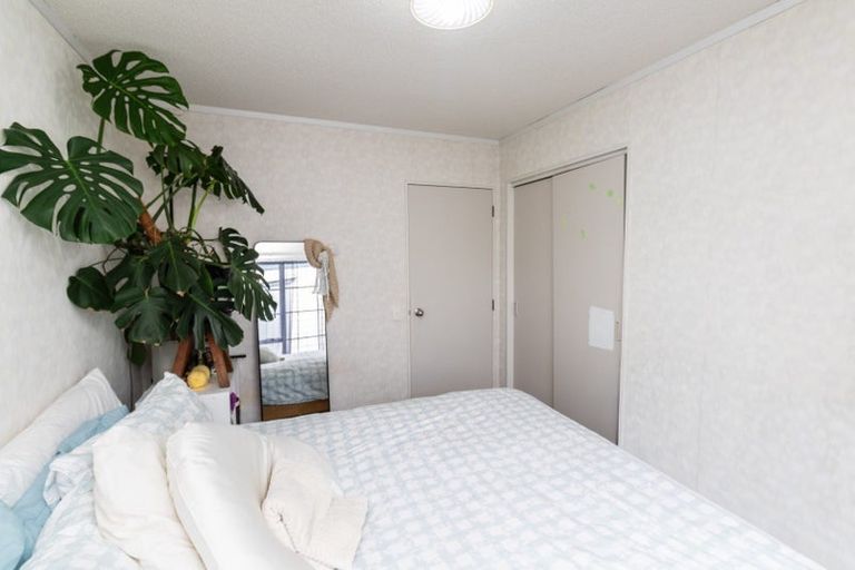 Photo of property in 10/169 Whites Line East, Waiwhetu, Lower Hutt, 5010