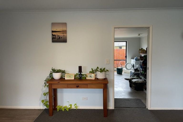 Photo of property in 11 Reefton Place, Papamoa Beach, Papamoa, 3118