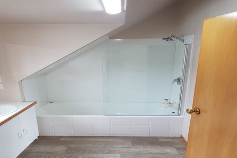 Photo of property in 8a Campbell Street, Karori, Wellington, 6012