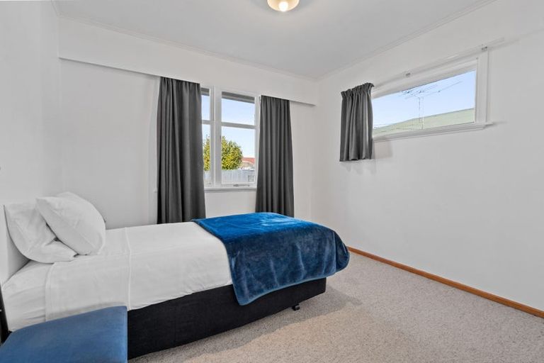 Photo of property in 6 Hobson Place, Solway, Masterton, 5810