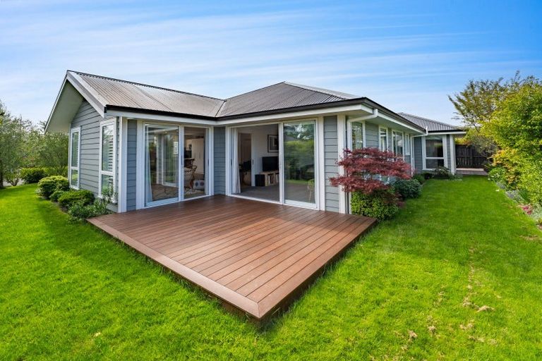 Photo of property in 10 Thomas Way, Brightwater, 7022