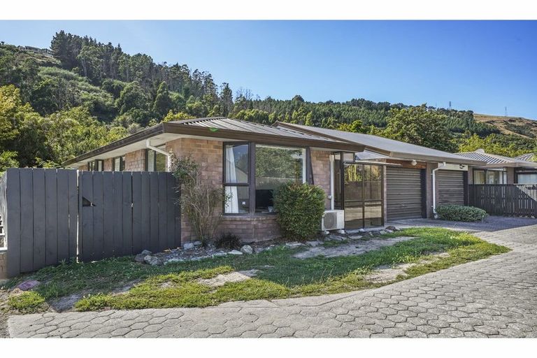 Photo of property in 1 Bowenvale Avenue, Cashmere, Christchurch, 8022