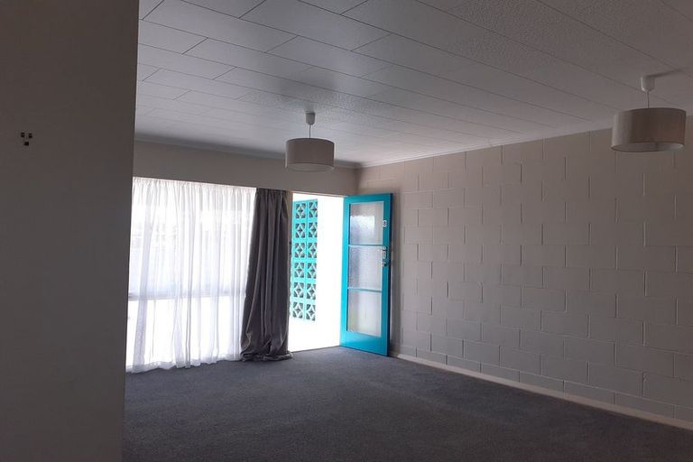 Photo of property in 6-7 Russell Street, Feilding, 4702