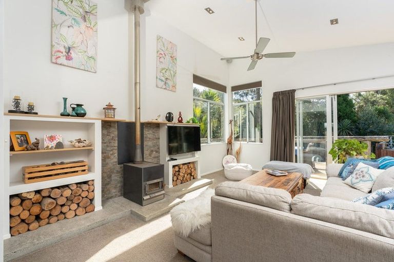 Photo of property in 49 Lamb Road, Parua Bay, Whangarei, 0174