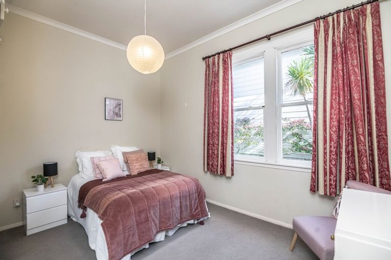 Photo of property in 43 Ironside Road, Johnsonville, Wellington, 6037