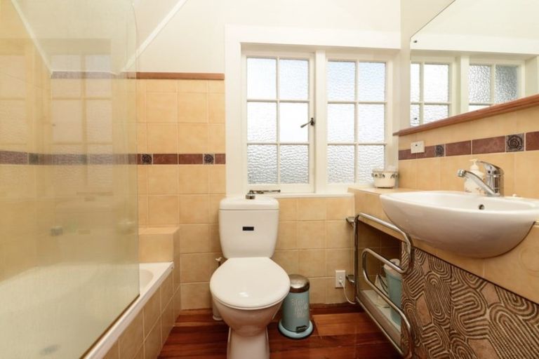 Photo of property in 156 Pembroke Street, Hamilton Lake, Hamilton, 3204