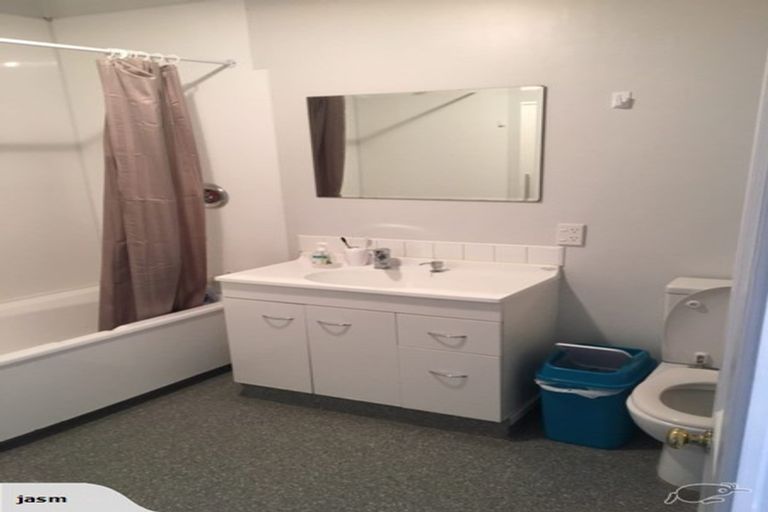 Photo of property in 32 Park Street, North Dunedin, Dunedin, 9016