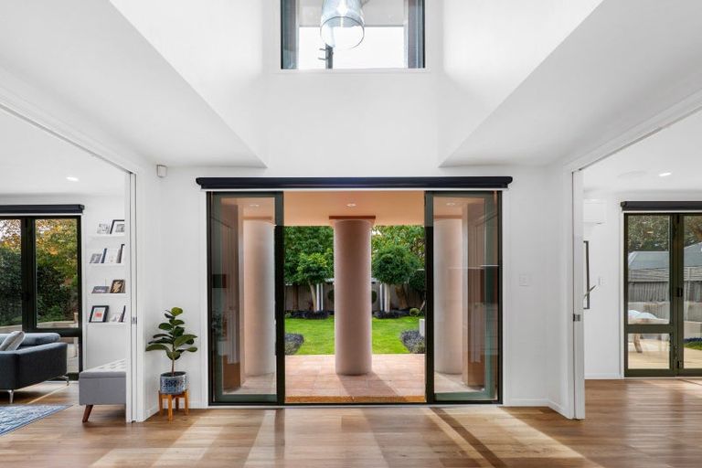 Photo of property in 16 Ridgewood Place, Shirley, Christchurch, 8061