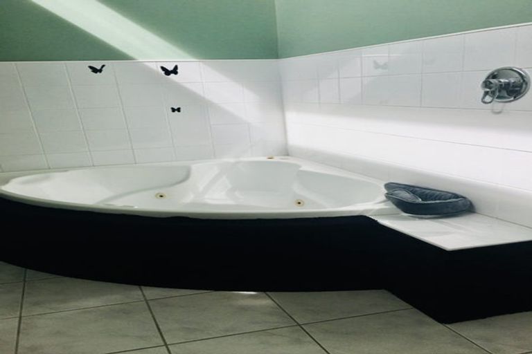 Photo of property in 97 Jellicoe Road, Manurewa, Auckland, 2102