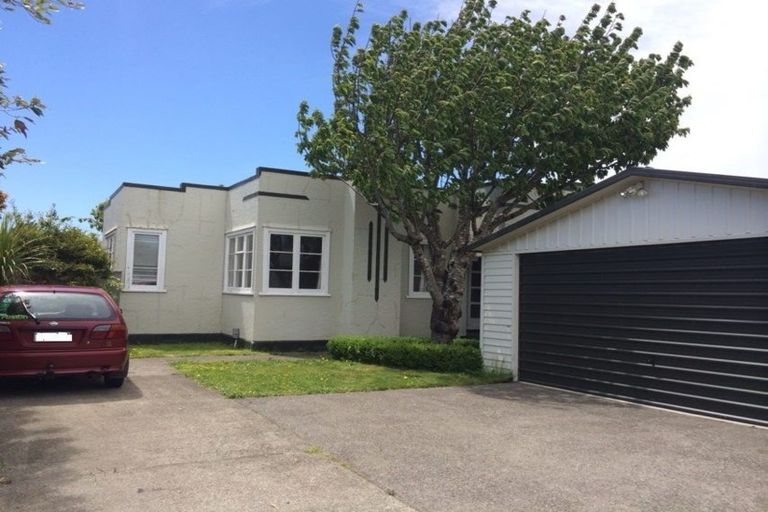 Photo of property in 2 Mudie Street, Alicetown, Lower Hutt, 5010