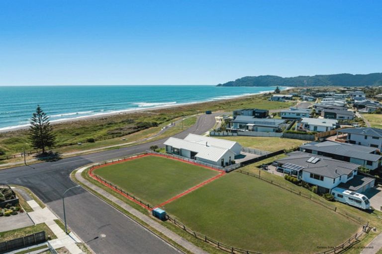 Photo of property in 14 Pacific Parade, Coastlands, Whakatane, 3120
