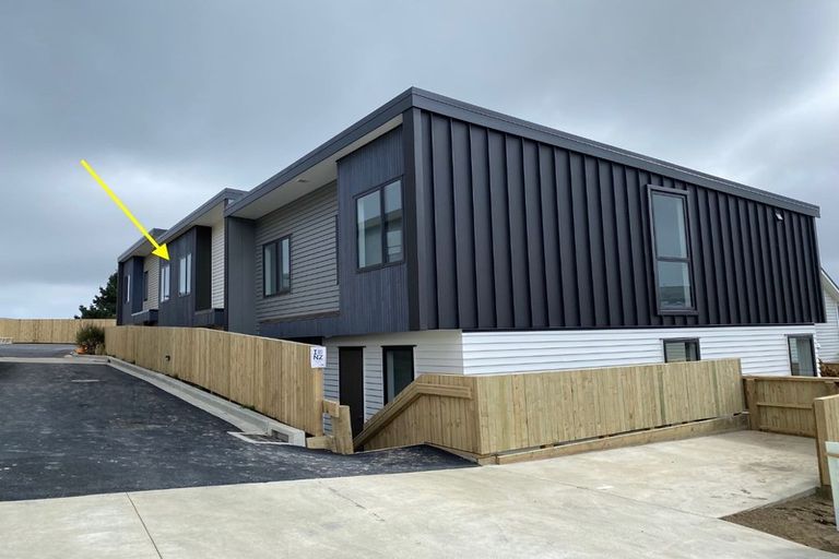 Photo of property in 4/62 Spenmoor Street, Newlands, Wellington, 6037