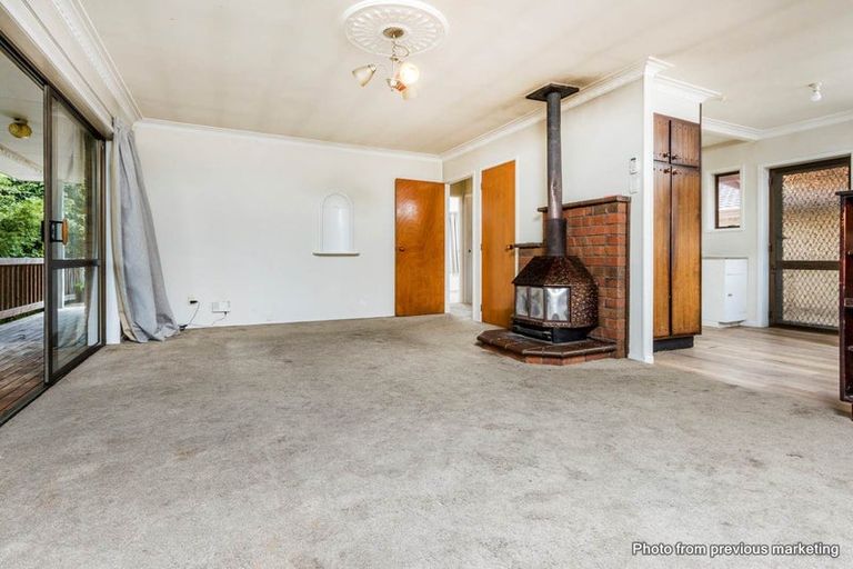 Photo of property in 2/1 Claude Brookes Drive, Henderson, Auckland, 0612