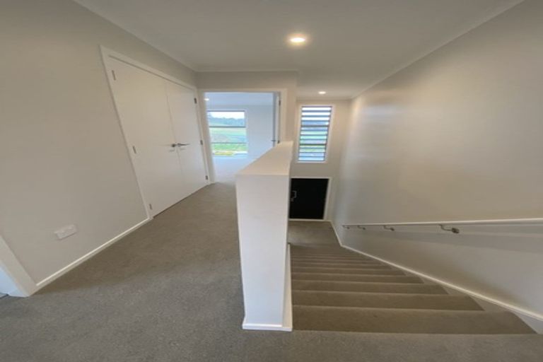 Photo of property in 13 Karearea Avenue, Kenepuru, Porirua, 5022