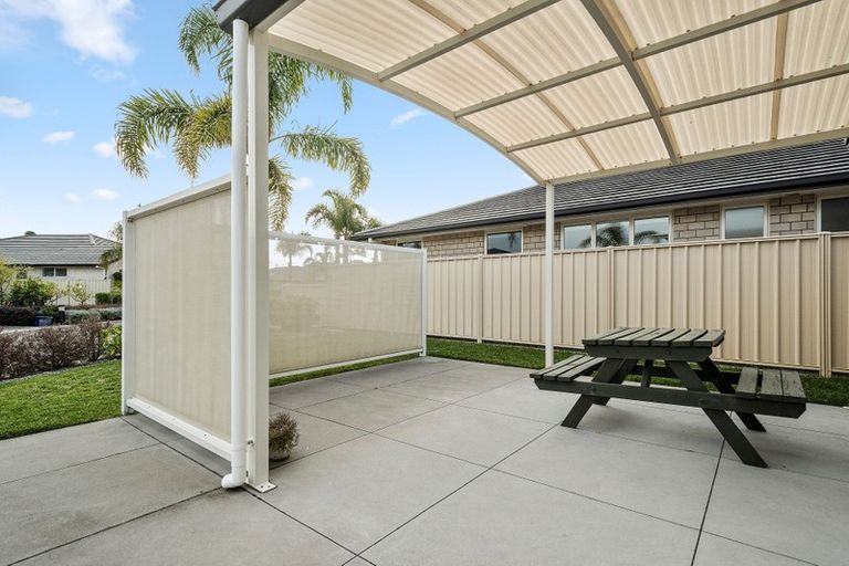 Photo of property in 4 Seashell Drive, Papamoa Beach, Papamoa, 3118