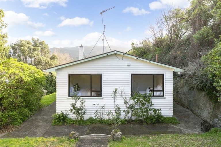 Photo of property in 48 Buckley Road, Southgate, Wellington, 6023