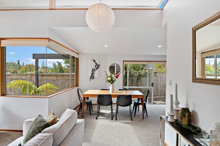 Photo of property in 190a Hutchinson Avenue, New Lynn, Auckland, 0600