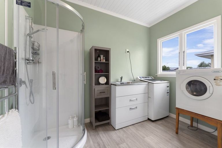 Photo of property in 16 Kings Avenue, Gonville, Whanganui, 4501