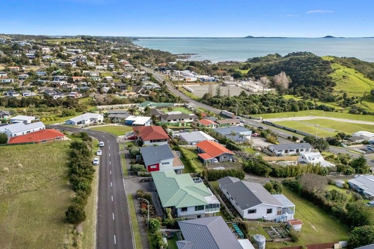 Photo of property in 19 Torsby Road, Coopers Beach, 0420