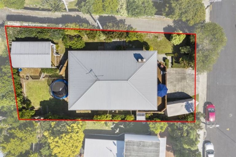 Photo of property in 19 Zion Road, Birkenhead, Auckland, 0626