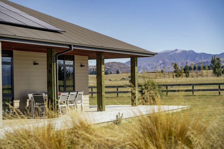 Photo of property in 182 Stevenson Road, Wanaka, 9382