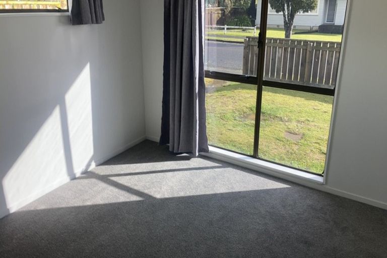 Photo of property in 11 Balmoral Street, Levin, 5510