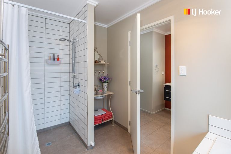 Photo of property in 11 Reid Avenue, Mosgiel, 9024