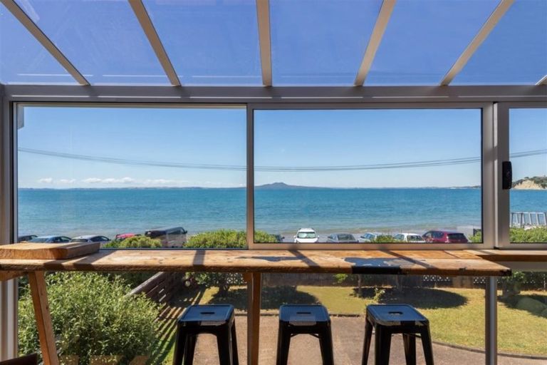 Photo of property in 32 Manly Esplanade, Browns Bay, Auckland, 0630