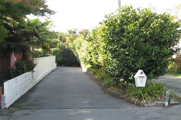 Photo of property in 27 Joyce Crescent, Ilam, Christchurch, 8041