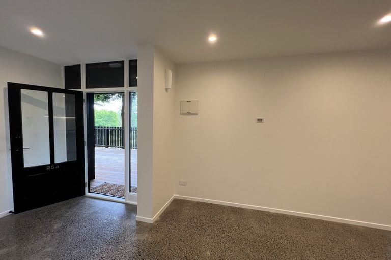 Photo of property in 25 Wirihana Road, Titirangi, Auckland, 0604