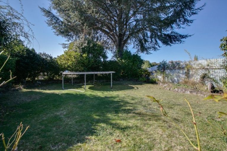 Photo of property in 12 Henderson Crescent, Onekawa, Napier, 4110