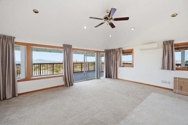 Photo of property in 99 East Coast Road, Castor Bay, Auckland, 0620