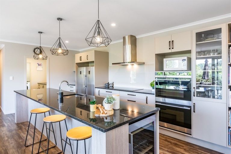 Photo of property in 42 Mahaki Road, Nikau Valley, Paraparaumu, 5032