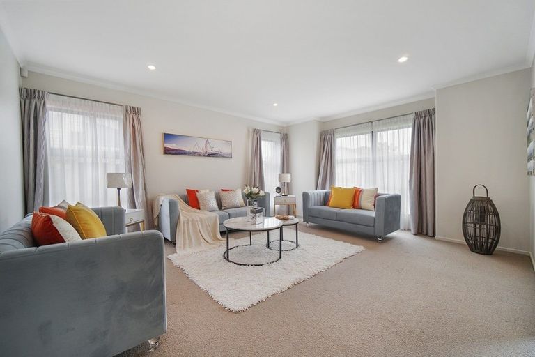 Photo of property in 32 Wawatai Drive, Karaka, Papakura, 2113